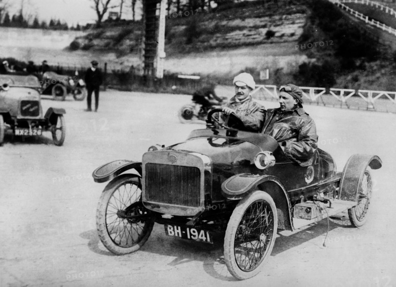 G.W.K driven by J.T. wood at Brooklands 1914. Creator: Unknown.