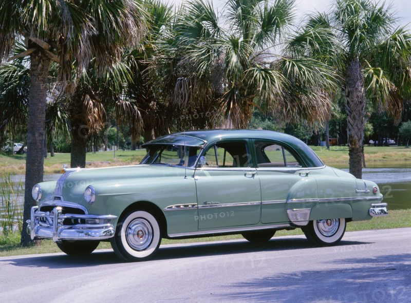 1951 Pontiac Chieftan De Luxe. Creator: Unknown.