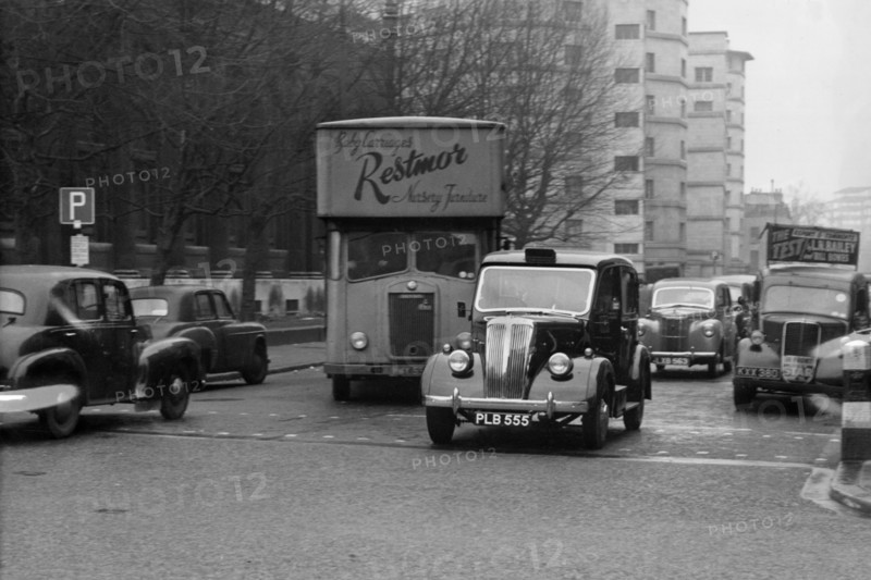1954 Beardmore MKVII London taxi. Creator: Unknown.