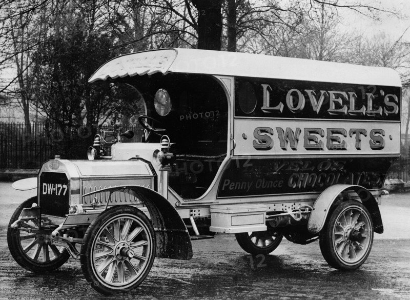 1909 Dennis truck. Creator: Unknown.