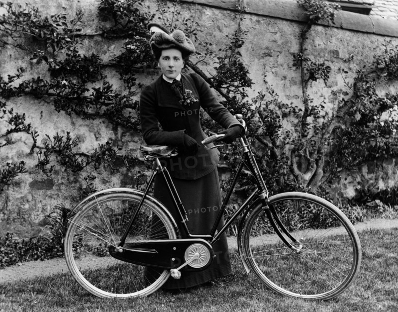 Lady Edwardian Cyclist. Creator: Unknown.