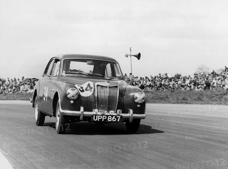 MG Magnette ZA, International Trophy at Silverstone 7th May 1955. Creator: Unknown.