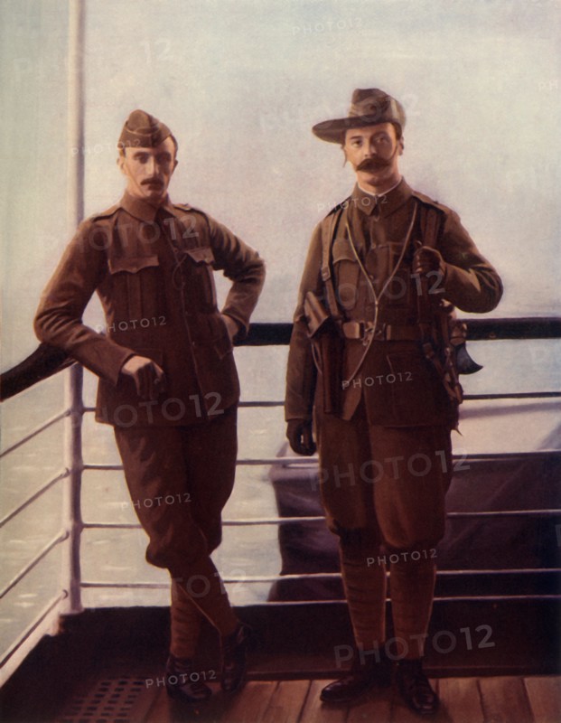 'Officers - City of London Imperial Volunteers', 1900. Creator: Gregory & Co.