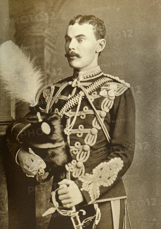 'Lieut.-Colonel The Earl of Airlie (12th Lancers)', 1901. Creator: Bassano Ltd.
