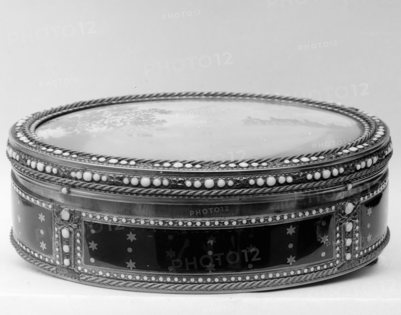 Snuffbox with scene of peasants picnicking on a riverbank near a village, late 18th century. Creator: F. J..