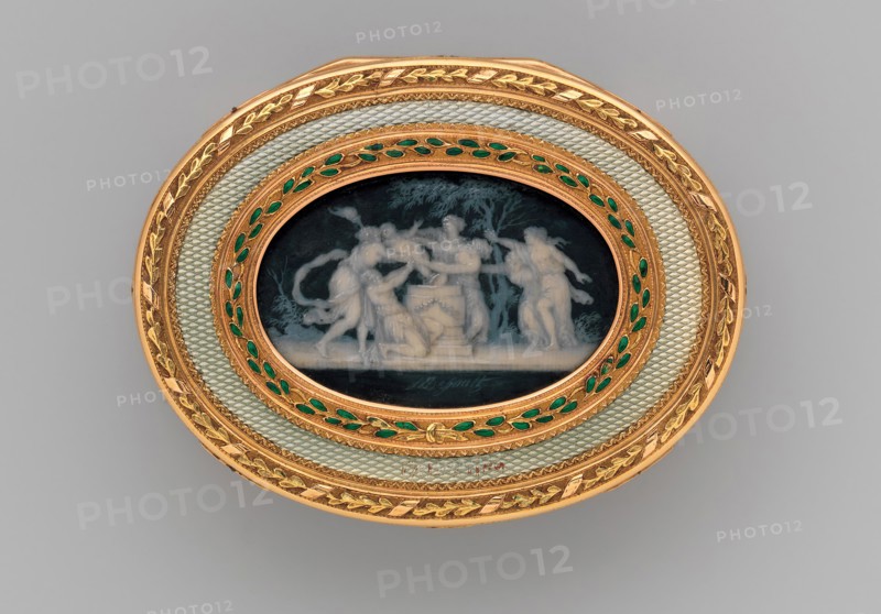 Snuffbox with six allegories of love, 1775-76. Creators: Jacques-Joseph Degault, Unknown.