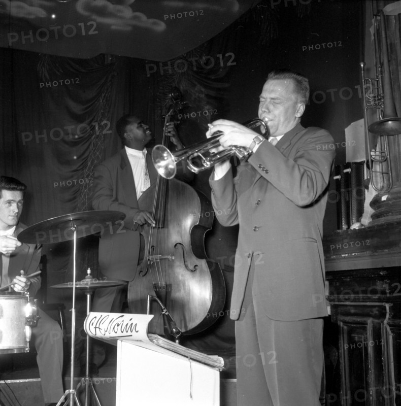 Night jam, Gunnar Siljabloo Nilsson and Carl Henrik Norin's orchestra, Nalen, Stockholm, 1954.  Creator: Unknown.