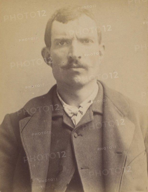 Poirier. Jacques, étienne. 30 ans, né à Gien (Loiret). Garçon de marchand de vins. Anarchiste. 30/4/92. , 1892.