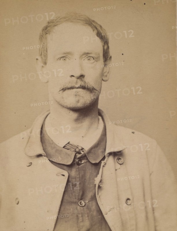 Ravinet. Gaston. 34 ans, né à Paris XIXe. Couvreur. Anarchiste. 1/3/94., 1894.