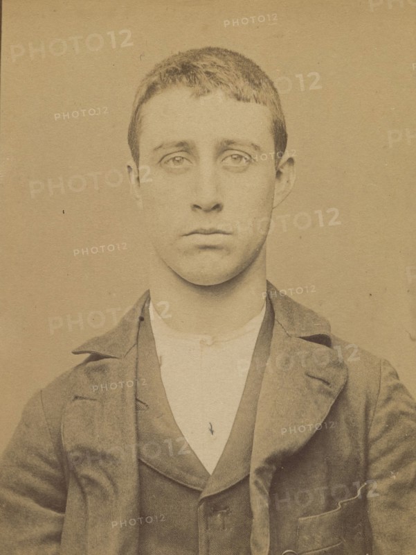 Bocquet. Alexandre, émile. 17 ans, né à Paris XVlle. Menuisier. Vol. Fiché le 14/4/94., 1894.