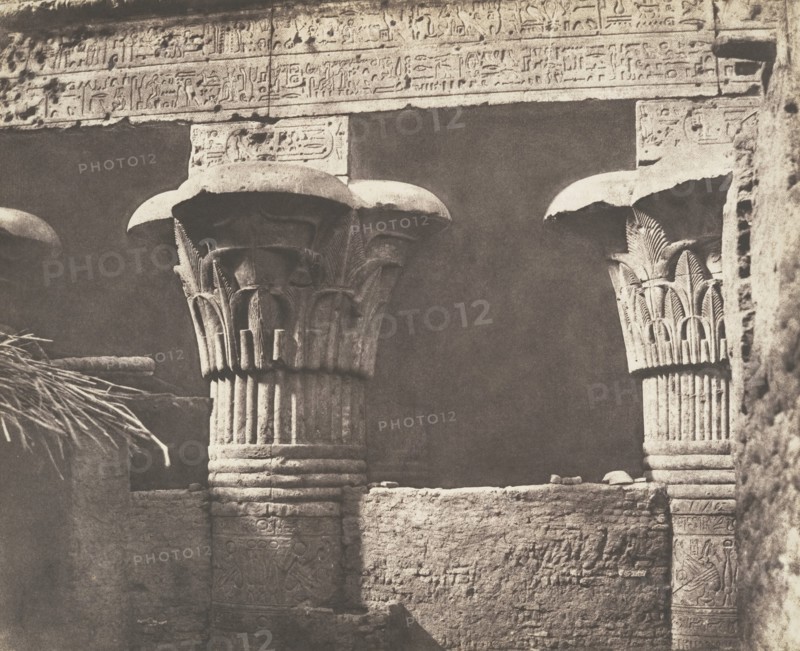 Esneh (Latopolis), Construction Ensablée - Architrave, Fûts et Chapiteaux, 1851-52.