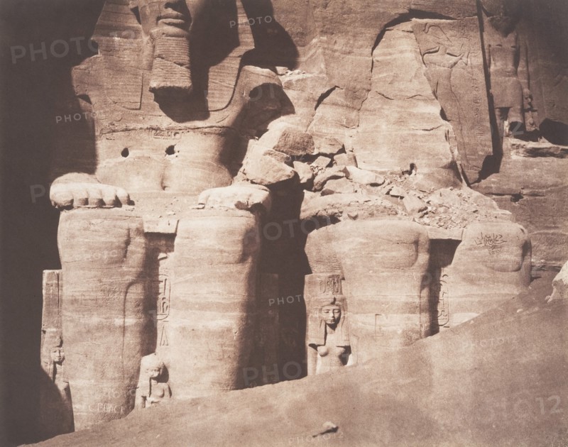 Abo-Sembil, Grand Spéos, Statues Colossales vues de Face (Parte Inférieure), 1851-52.