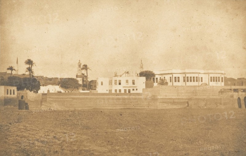 Vue de Syout - Palais du Pacha, 1850.