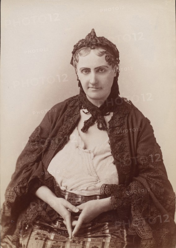 Ti-fille Brune, 1895.