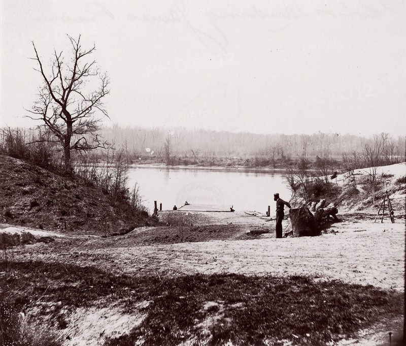 Lower Pontoon Bridge, Deep Bottom, James River, 1864. Formerly attributed to Mathew B. Brady.