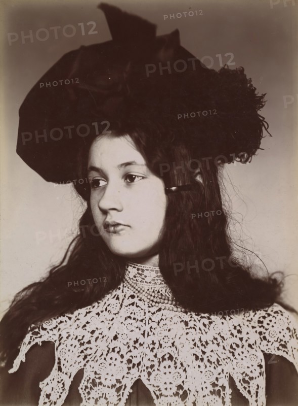 Denise Zola, ca. 1900.