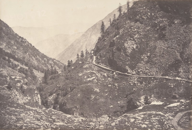 Gorge d'Astos, prise en revenant du lac d'Oo, Luchon, 1853.