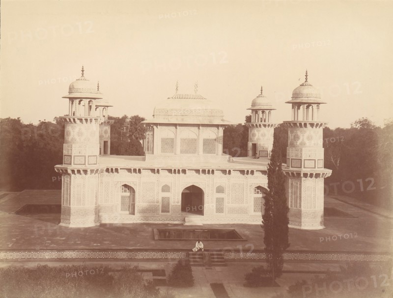 Itmad-Ud-Daulah's Tomb, Agra, 1860s-70s.