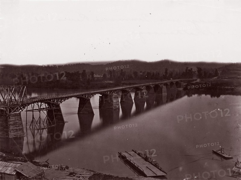 Bridge over Tennessee River at Chattanooga, ca. 1864.