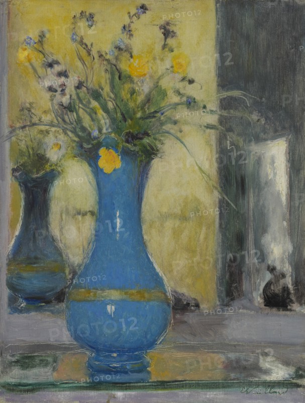 Le Vase bleu, ca 1932. Creator: Vuillard, Édouard (1868-1940).