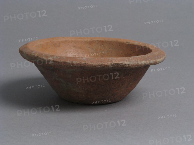 Bowl, Coptic, 4th-7th century.