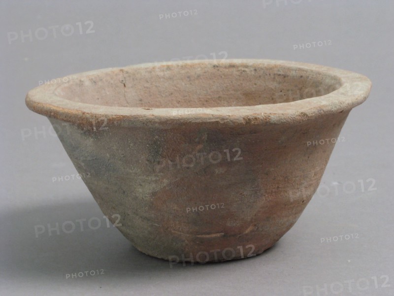 Bowl, Coptic, 4th-7th century.