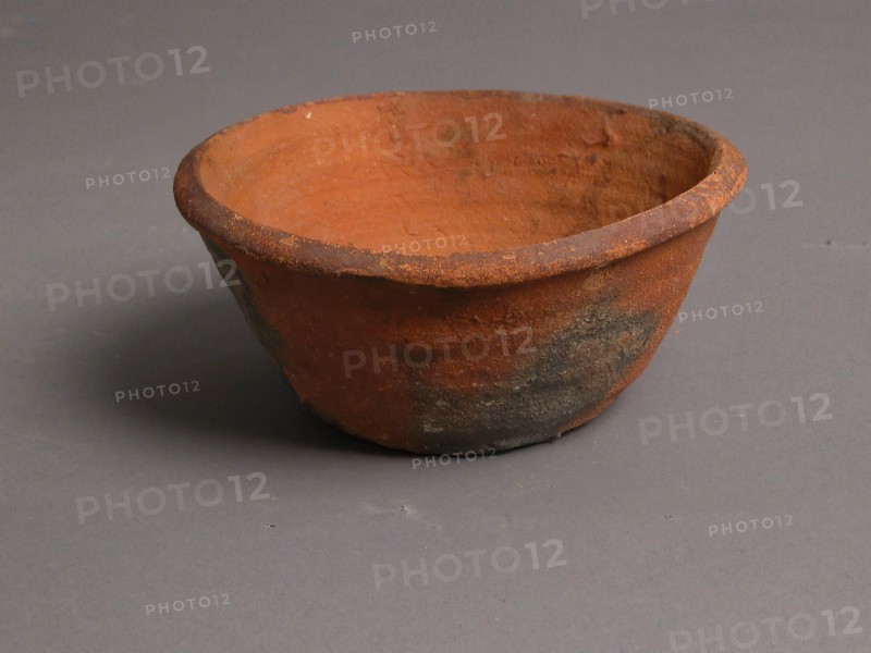 Bowl, Coptic, 4th-7th century.