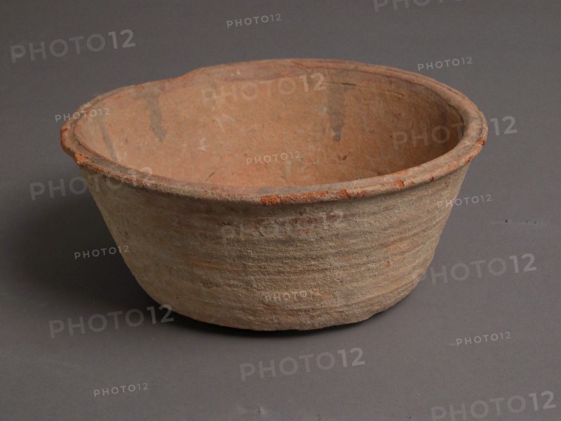 Bowl, Coptic, 4th-7th century.