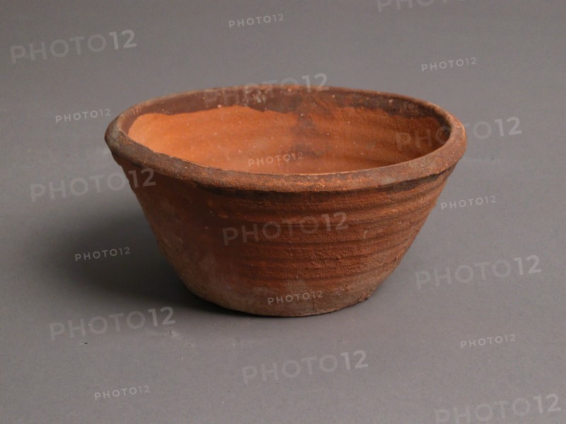 Bowl, Coptic, 4th-7th century.