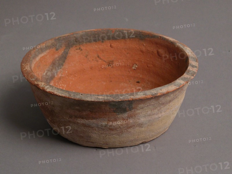 Bowl, Coptic, 4th-7th century.