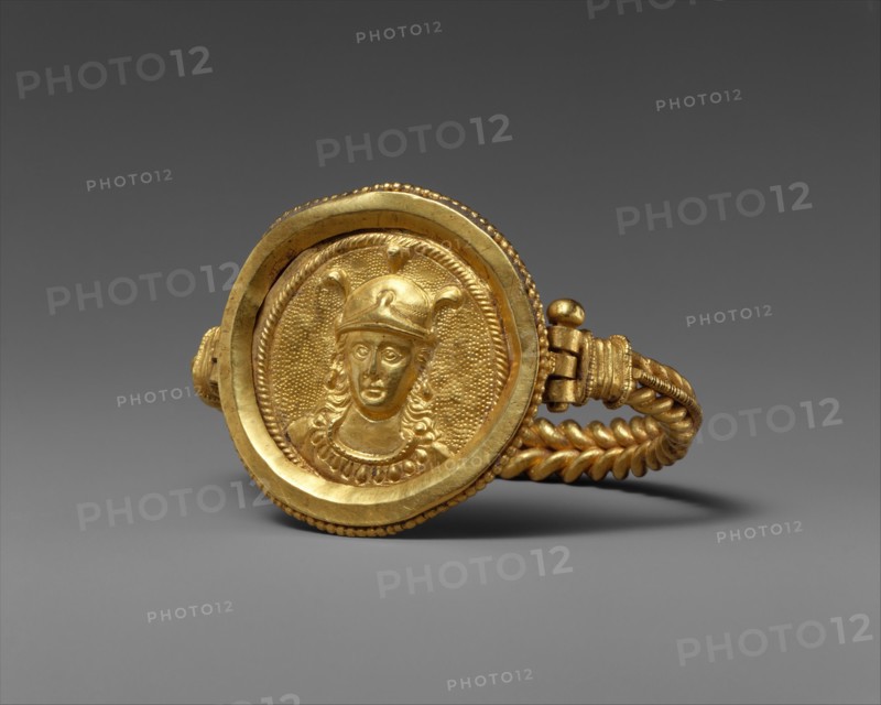 Bracelet with Bust of Roma, Byzantine, 400-450.