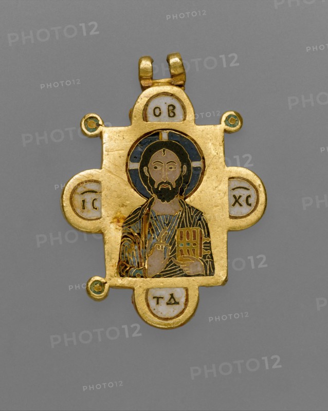Double-Sided Pendant Icon with the Virgin and Christ Pantokrator, Byzantine, ca. 1100.