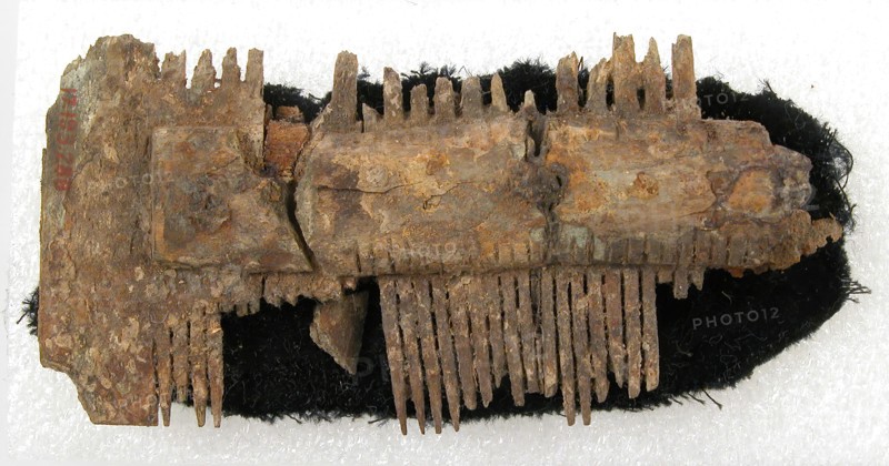 Double-Sided Comb, Frankish, 7th century.