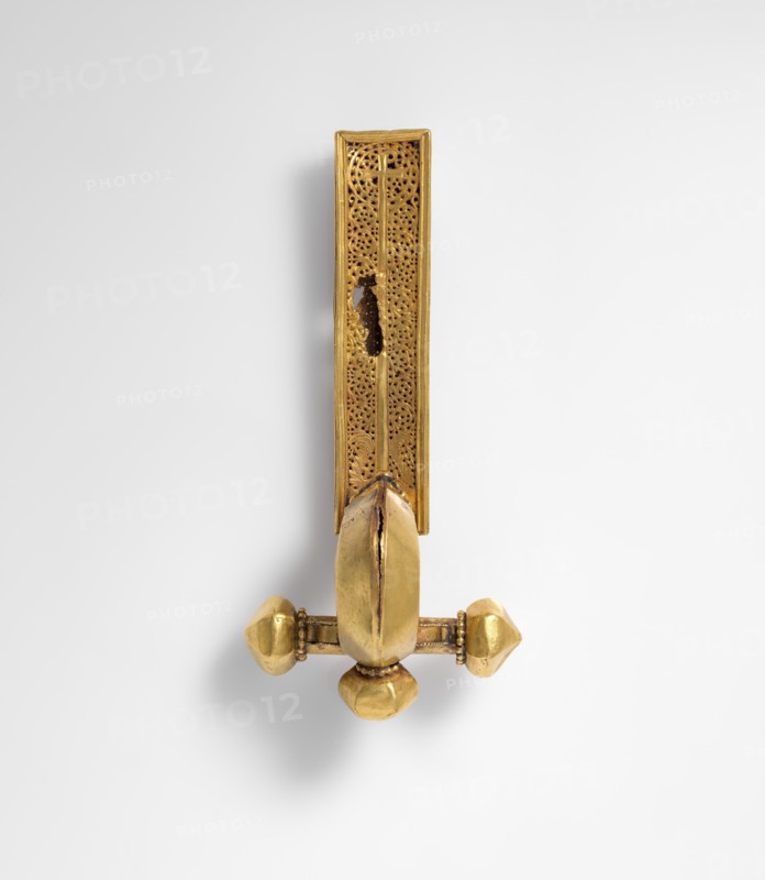 Crossbow Brooch