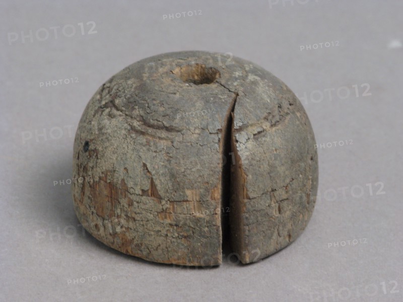 Whorl, Coptic, 4th-7th century.