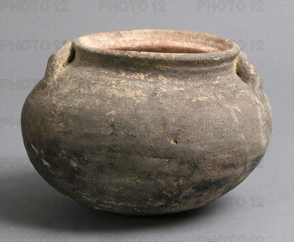 Pot, Coptic, 5th-9th century.