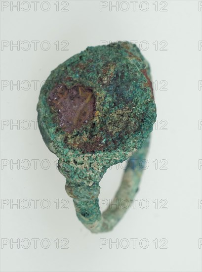 Finger Ring, Frankish, 7th century.