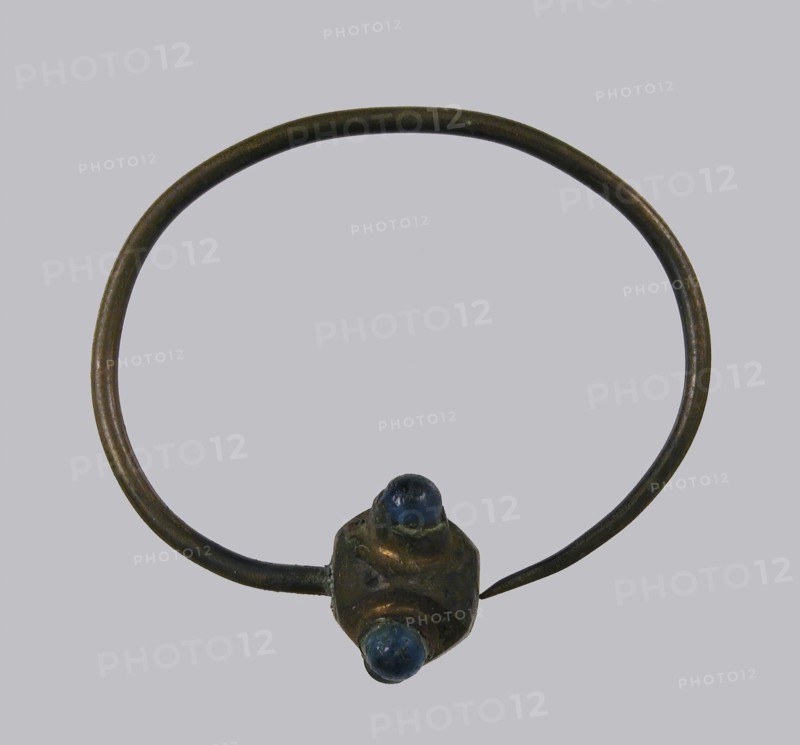 Earring, Frankish, 500-700.