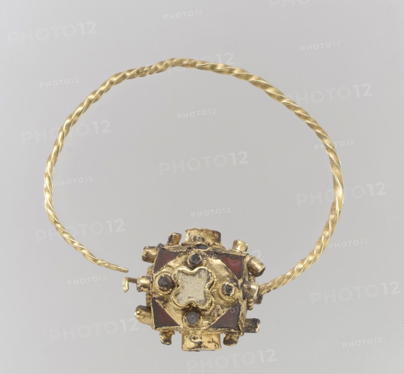 One of a Pair of Gold Earrings with Garnets, Frankish, second half 8th century.