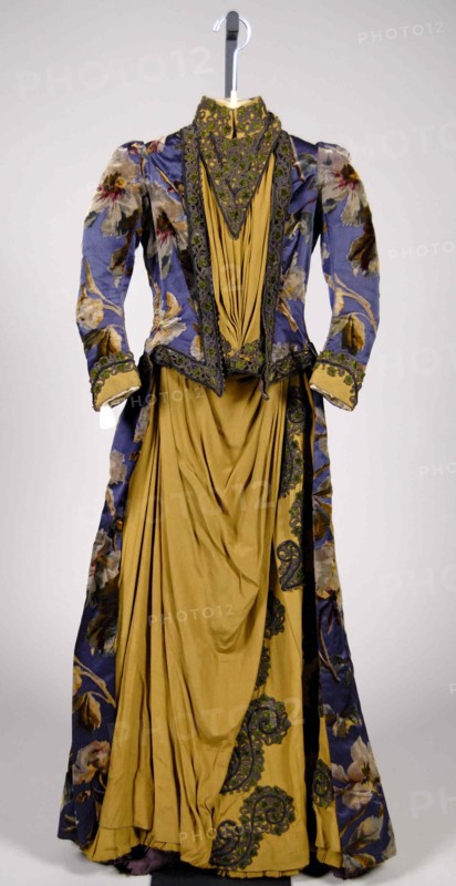 Afternoon dress, American, 1887-89.
