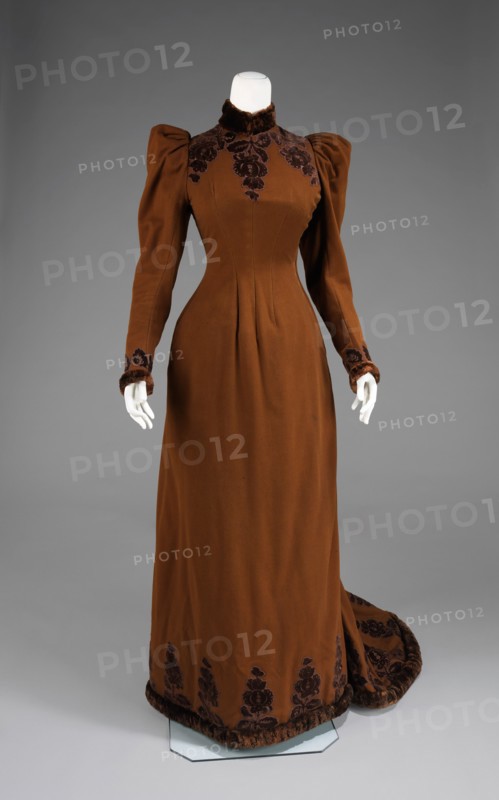Afternoon dress, American, ca. 1892.