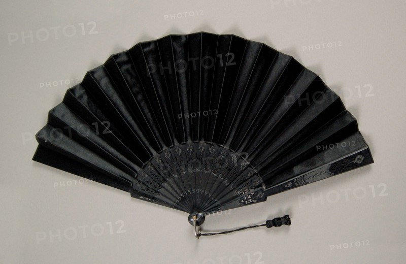 Mourning fan, American, 1880-89.