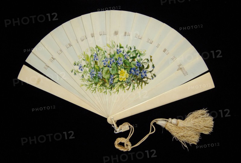 Brisé fan, French, 1870-90.