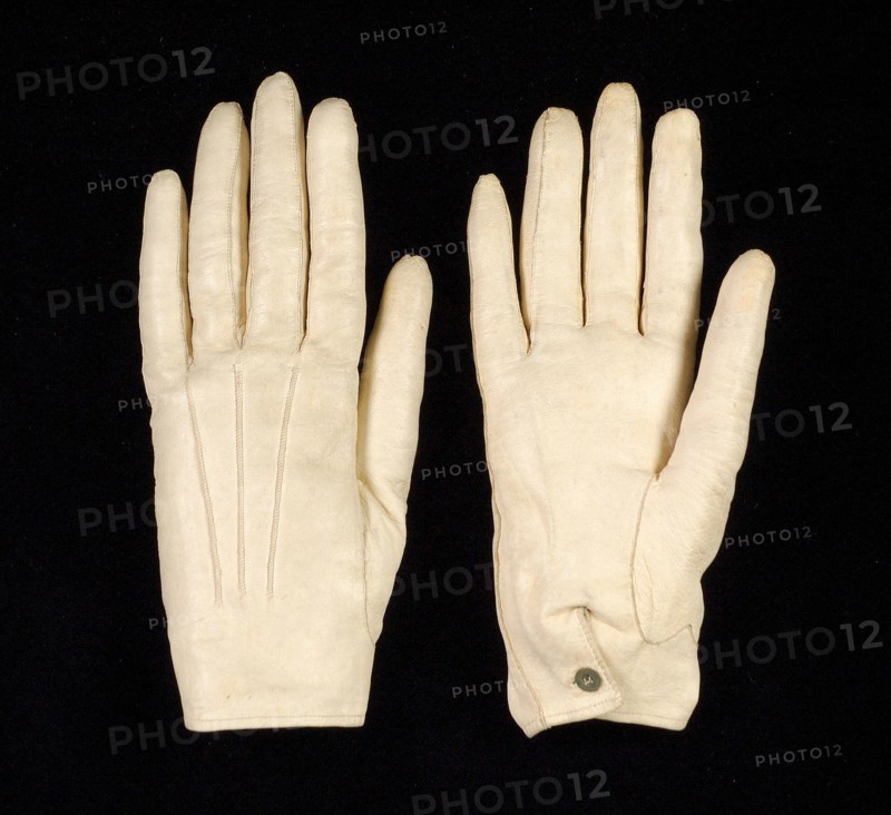 Evening gloves, French, 1848.