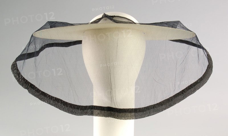 Mourning veil