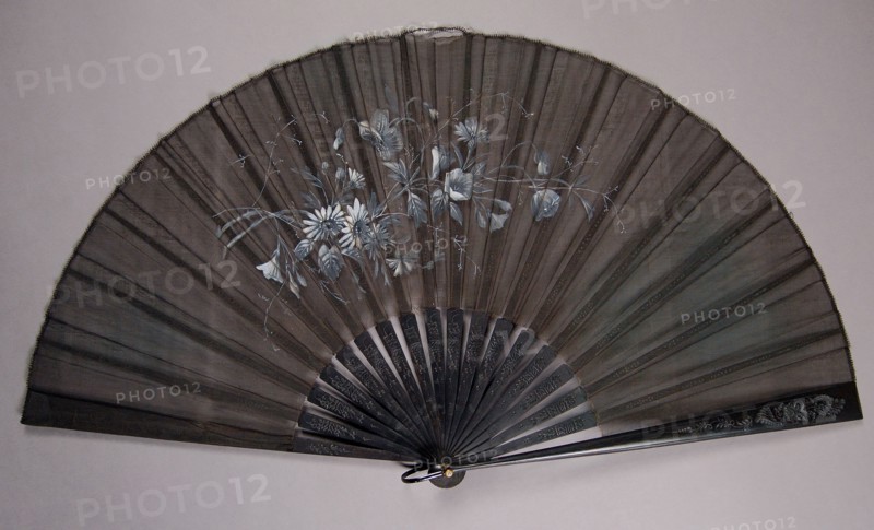 Mourning fan