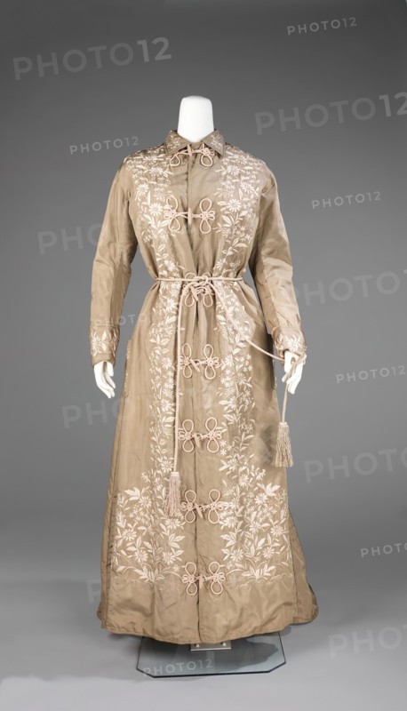 Dressing gown