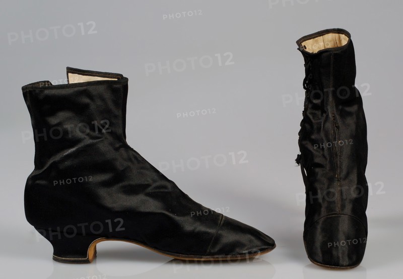 Evening boots