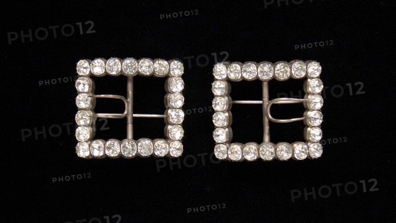 Shoe buckles