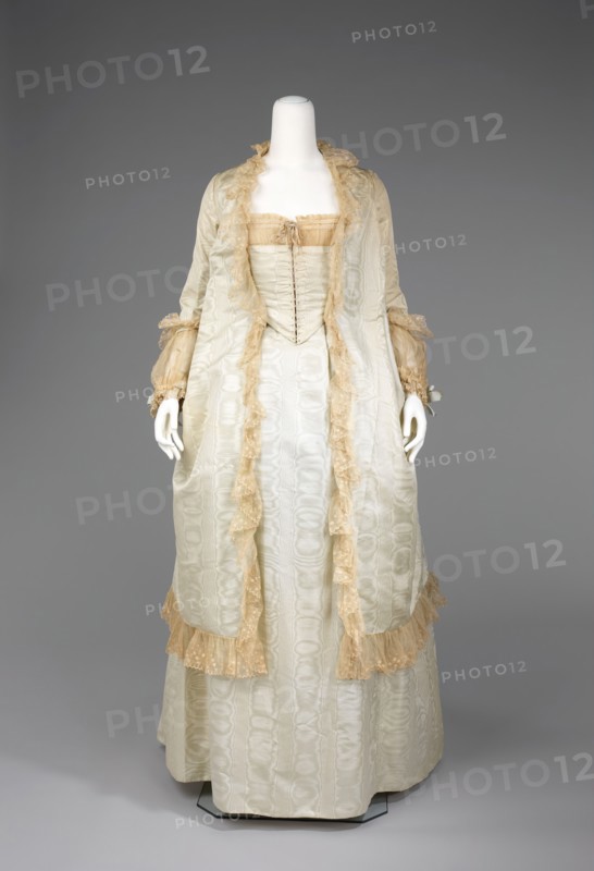 Tea gown
